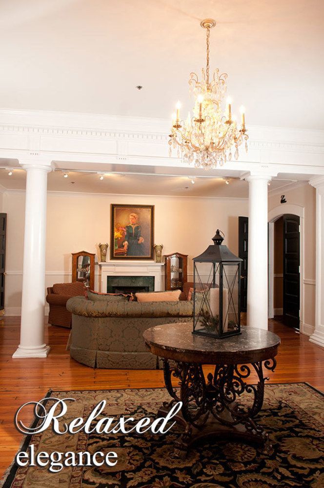 Inn At Carnall Hall Fayetteville Buitenkant foto